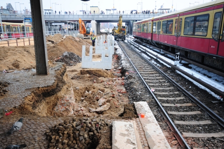 Fundament, Bahnhof, Betonfundament