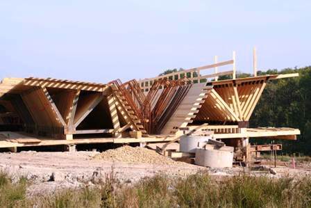 Schalungstechnik, Schalung einer Brücke