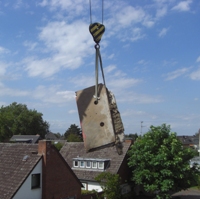 Beton am Kran, Kette, Umbau, Handwerk, Baustelle